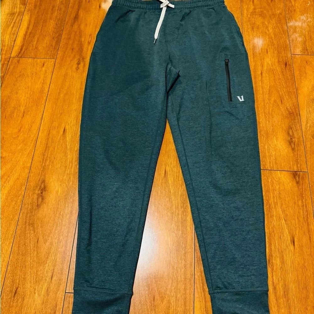 VUORI Men's Dark Green Jogger Pants